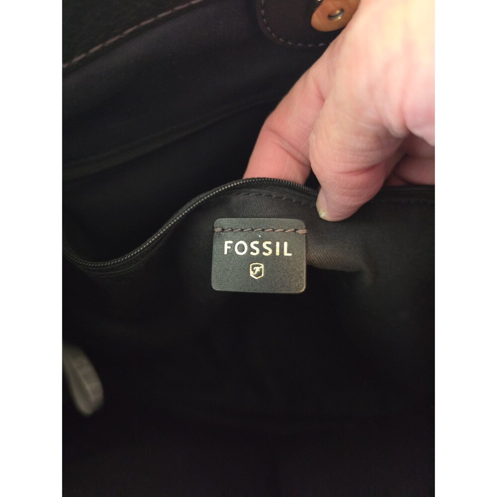 Fossil Black Leather Shoulder Bag with Gold Accent - Picture 4 of 6